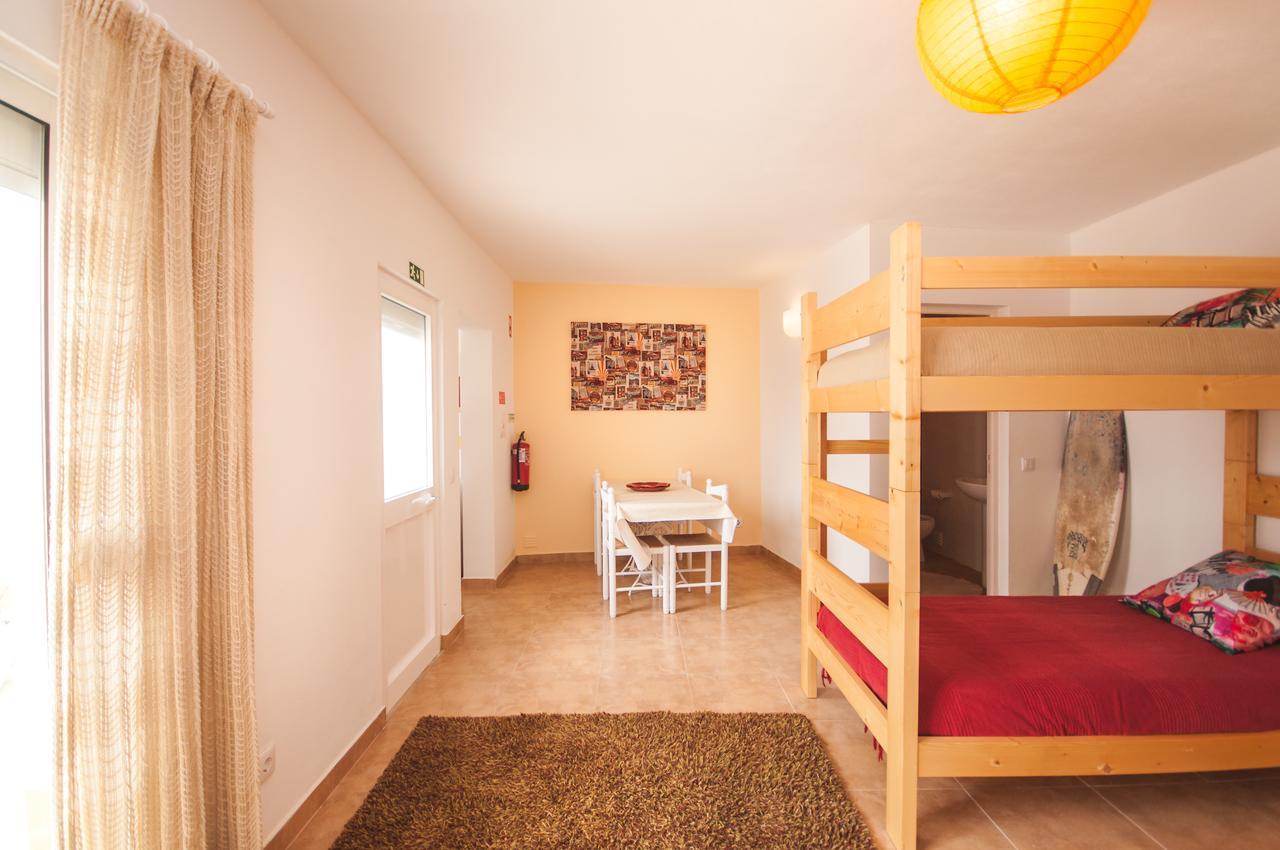 Bed and Breakfast Rivers Nation Surf Camp Атогиа-да-Балейя Экстерьер фото